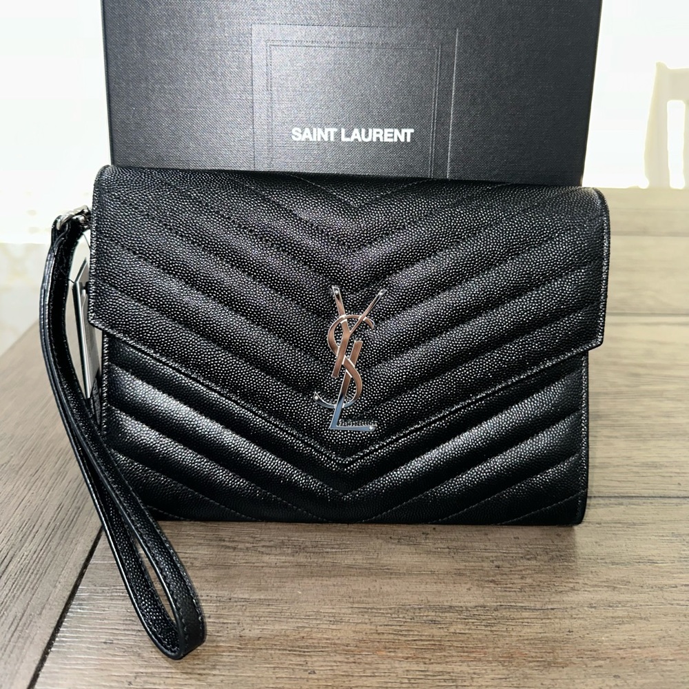 NWT Yves Saint Laurent Cassandra Monogram Matelasse Quilted Leather Clutch Black